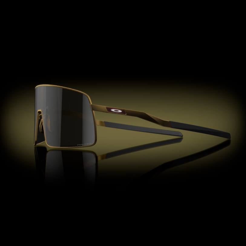 Oakley colección sutro ti patrick mahomes ii XT4H218 gafas lentes prizm negras, montura oro mate