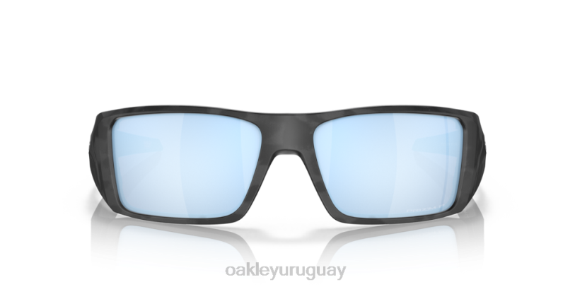 Oakley helióstato XT4H758 gafas Lentes polarizadas Prizm Deep Water, montura de camuflaje negro mate.