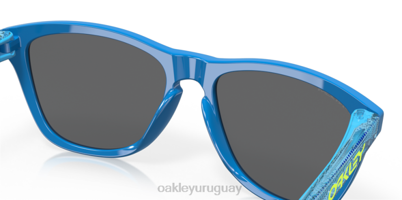 Oakley Colección de alta resolución de pieles de rana (ajuste de puente bajo) XT4H823 gafas Lentes prizm negras, montura de zafiro pulido de alta resolución.