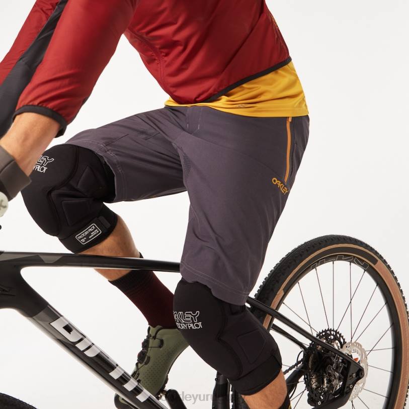 Oakley reducir la berma corta XT4H2773 ropa hierro forjado