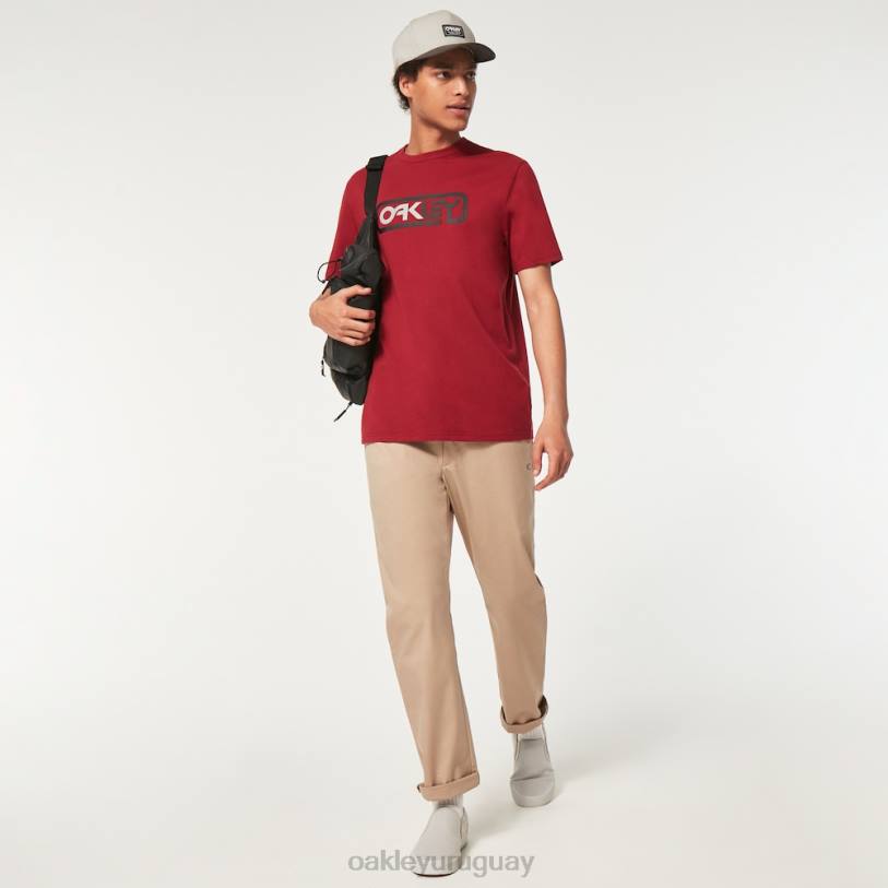 Oakley encerrado en camiseta b1b XT4H2377 ropa rojo hierro