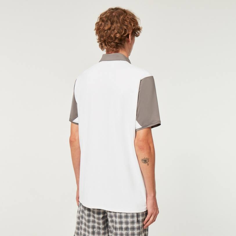 Oakley arco unido XT4H2632 ropa frente de tormenta